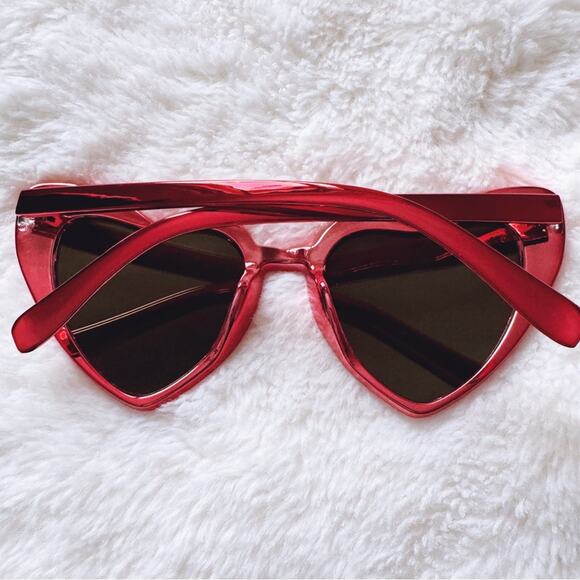 Addison Red Heart-Shaped Sunglasses - Picture 13 of 13